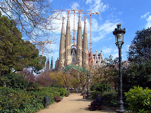 Sagrada-la-familia (Barcelona)